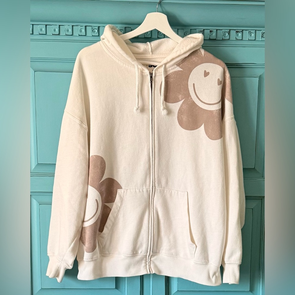 Hooded Zippered Flower Sweatshirt Jacket by SO